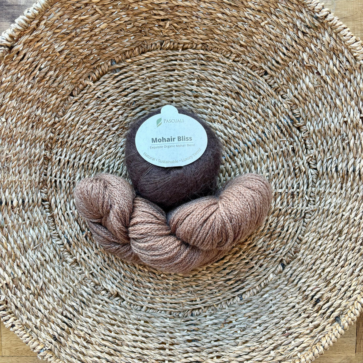 Pascuali - Knitting with luxury natural yarns from all over the world