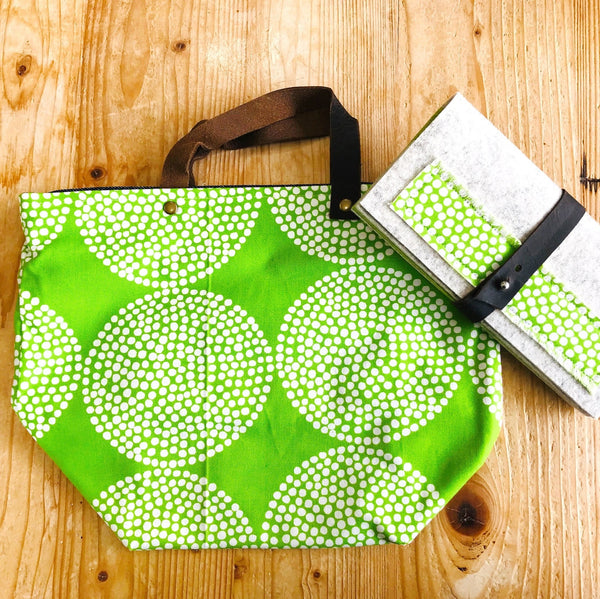 Uta Notions Clutch