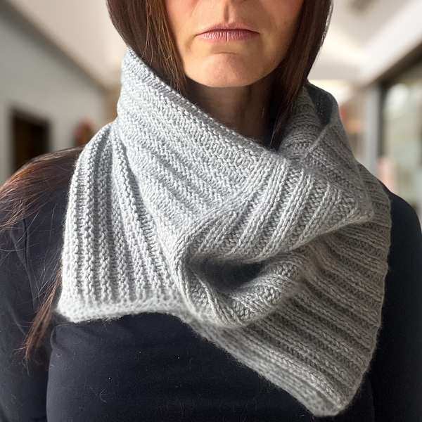 Rib Welt Cowl